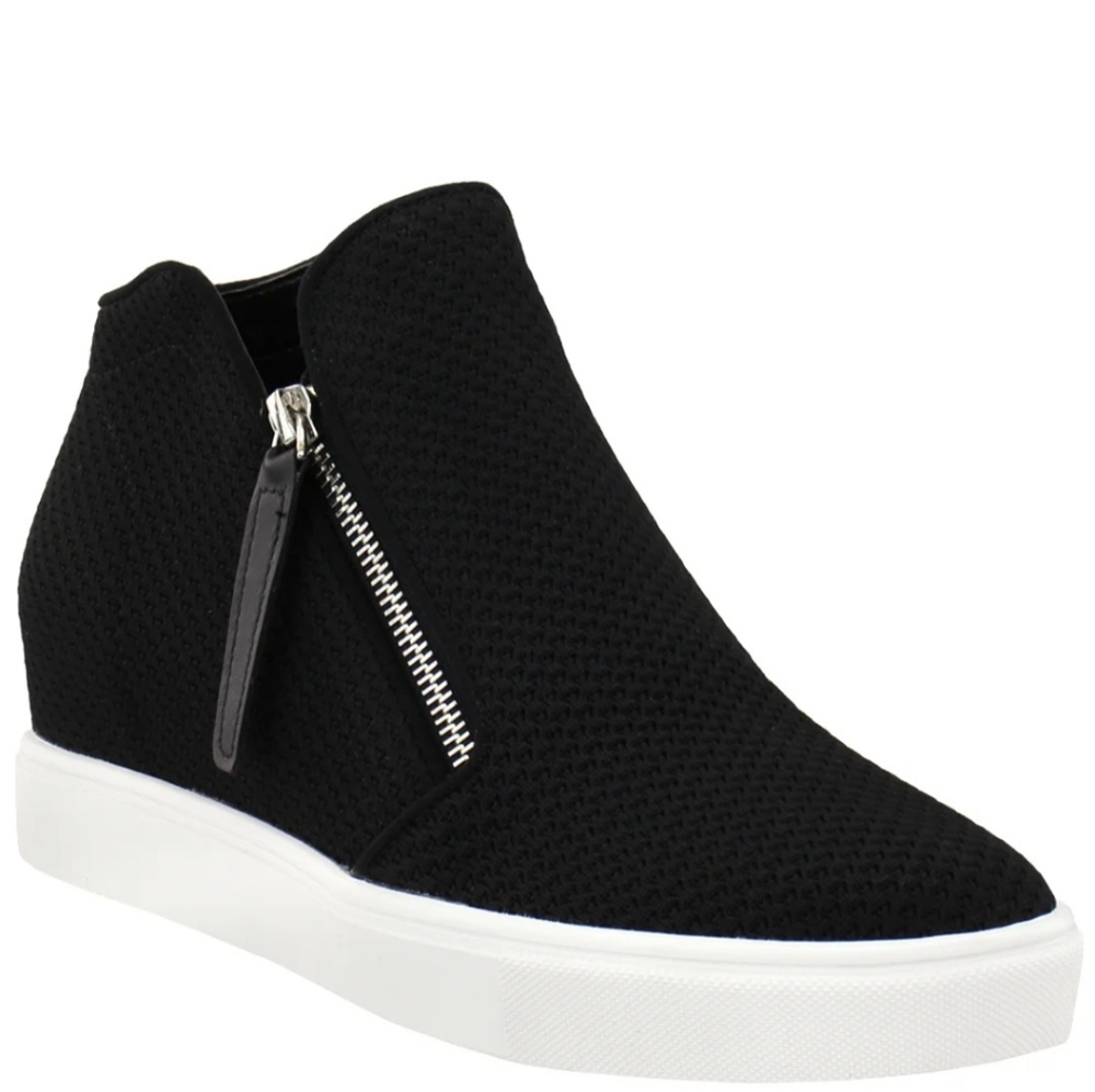 Steve Madden Black Zip Sneakers Size 8